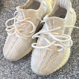 Yeezy Kids Sneakers in Off-White
